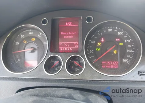 2007 Volkswagen Passat 2.0T/Wolfsburg Edition z USA, uszkodzony, nr VIN WVWAK73C57P085349